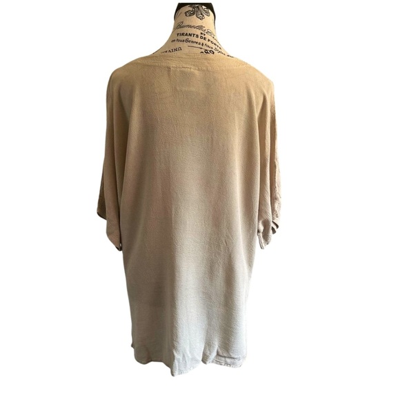 Beige Abstract Art Top – Papillon – Size M - Picture 4 of 6